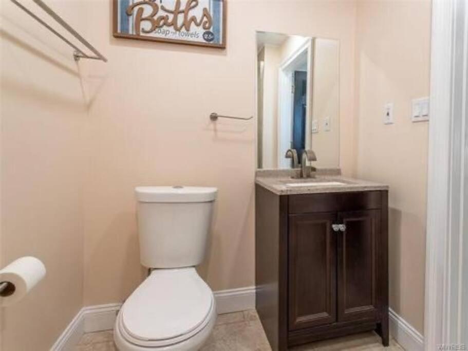 Home Away From Home On Lasalle - 3 Bd 2 Bth Slps 6 Niagara Falls Exterior foto