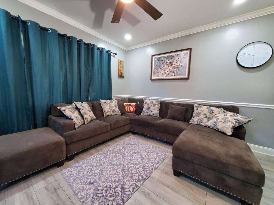 Home Away From Home On Lasalle - 3 Bd 2 Bth Slps 6 Niagara Falls Exterior foto