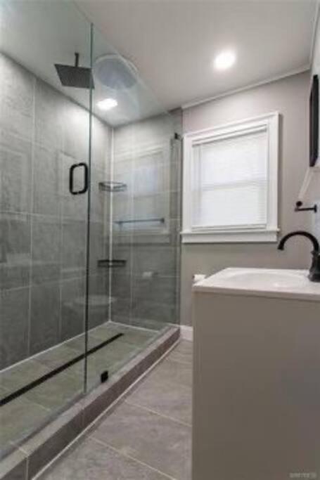Home Away From Home On Lasalle - 3 Bd 2 Bth Slps 6 Niagara Falls Exterior foto